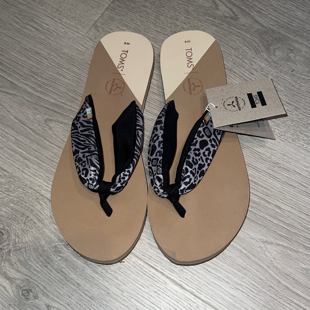 TOMS Black and Tan Animal Print Sandals